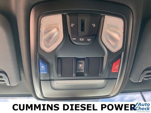 Used 2024 RAM 2500 Tradesman w/ Chrome Appearance Group image 38