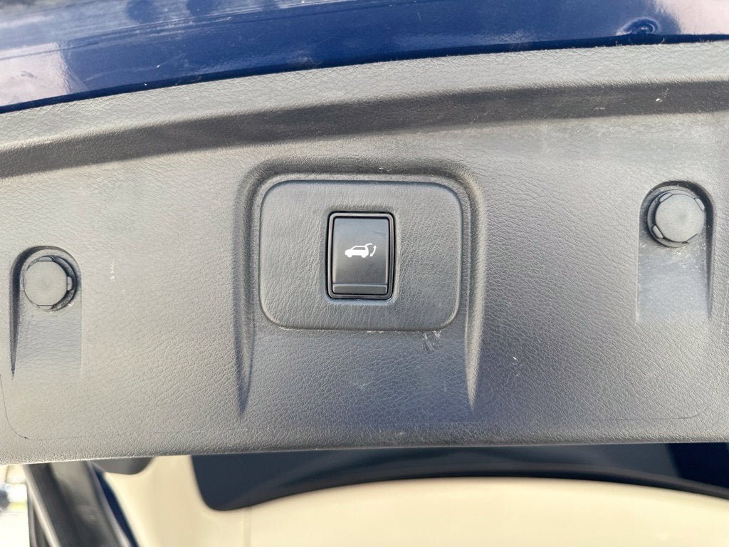 Used 2021 Nissan Murano Platinum w/ Cargo Package FWD image 8