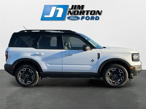 New 2025 Ford Bronco Sport Outer Banks w/ Outer Banks Tech Package+ image 2