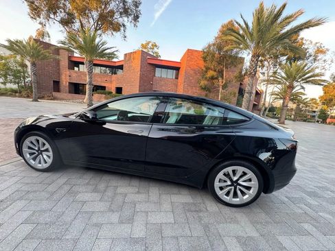 Used 2023 Tesla Model 3 Standard Range image 15