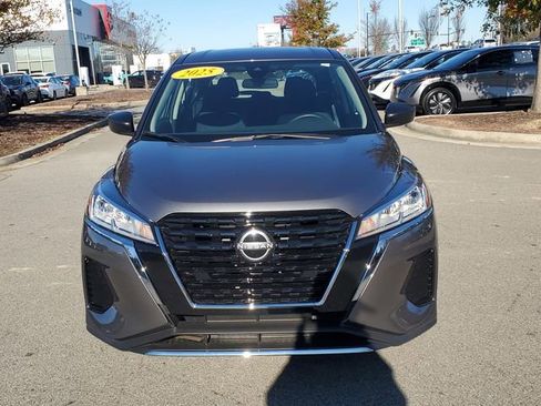 Certified 2025 Nissan Kicks Play S image 8