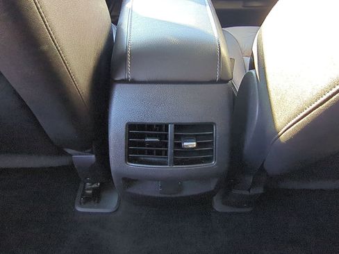 Used 2011 Ford Edge Sport w/ Driver Entry Pkg image 30