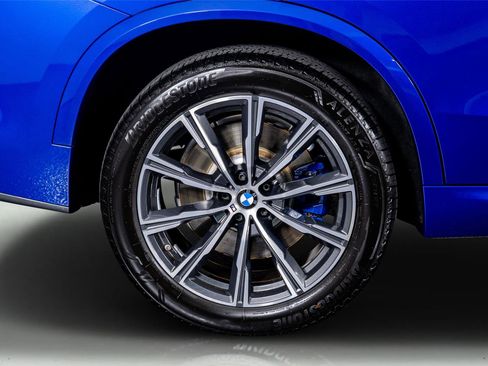 Used 2025 BMW X5 M60i AWD/4WD image 9