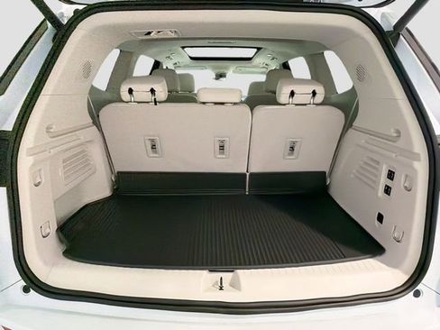 New 2026 Buick Enclave Avenir w/ Super Cruise Package AWD/4WD image 24