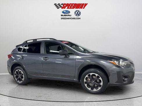 Certified 2021 Subaru Crosstrek 2.0i AWD/4WD image 3