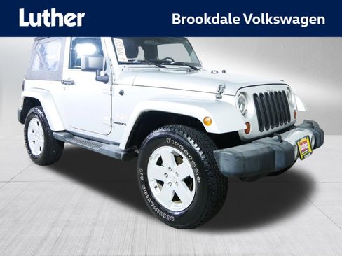 Used 2011 Jeep Wrangler Sahara w/ Dual Top Group AWD/4WD image 1