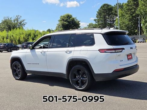 Used 2023 Jeep Grand Cherokee L Laredo AWD/4WD image 3