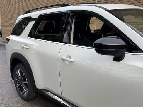 New 2026 Nissan Pathfinder Platinum AWD/4WD image 6