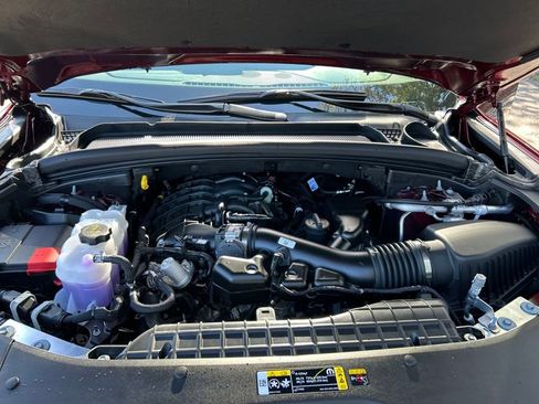 New 2025 Jeep Grand Cherokee Laredo X w/ Trailer Tow Package image 9