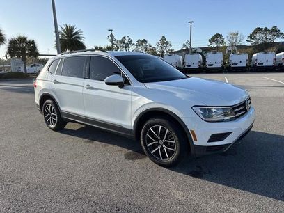 Used 2021 Volkswagen Tiguan SE w/ Panoramic Sunroof Package