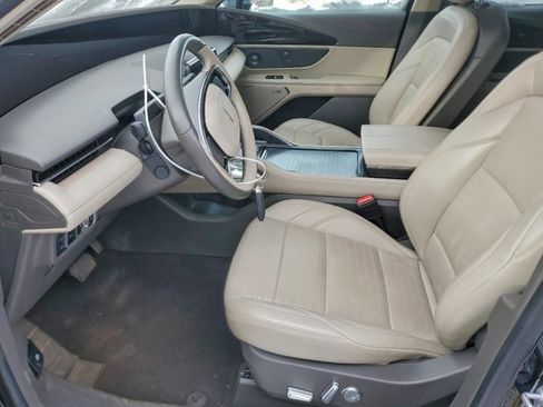 Used 2024 Lincoln Nautilus Reserve w/ Equipment Group 202A image 6