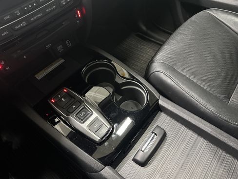 Used 2019 Honda Pilot Elite image 26