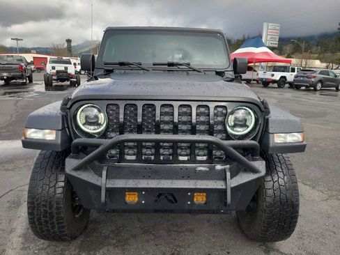 Used 2020 Jeep Gladiator Sport w/ Quick Order Package 24S image 14