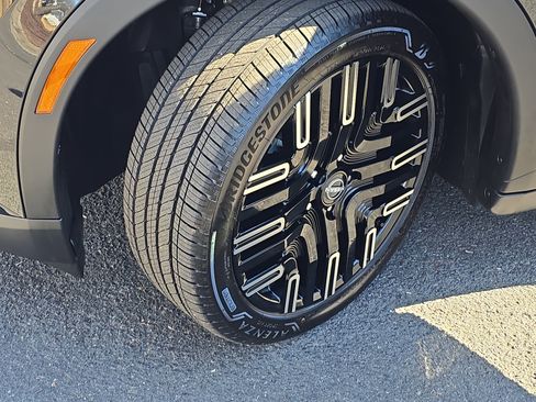 New 2026 Nissan Leaf Platinum+ w/ Floor Mat Package (Platinum+) image 33