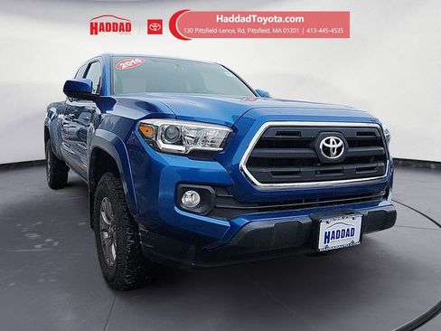 Used 2016 Toyota Tacoma SR5 image 7