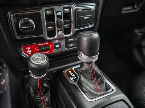 Used 2019 Jeep Wrangler Unlimited Rubicon AWD/4WD image 19