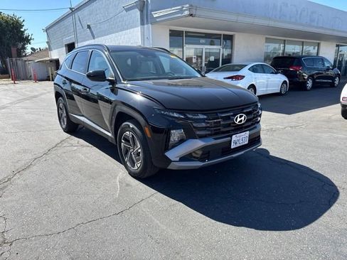 Used 2025 Hyundai Tucson Blue AWD/4WD image 1