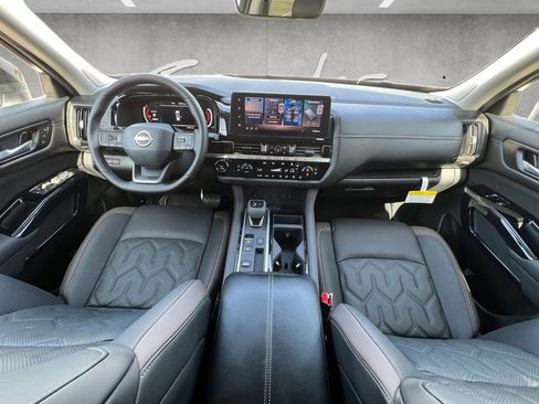 New 2026 Nissan Pathfinder Platinum image 20