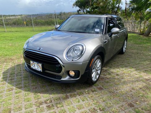 Used 2016 MINI Cooper Clubman image 3