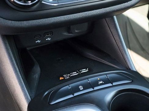 Certified 2024 Buick Envista Preferred w/ Convenience I Package image 28