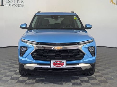 Certified 2025 Chevrolet TrailBlazer LT w/ Convenience Package AWD/4WD image 3