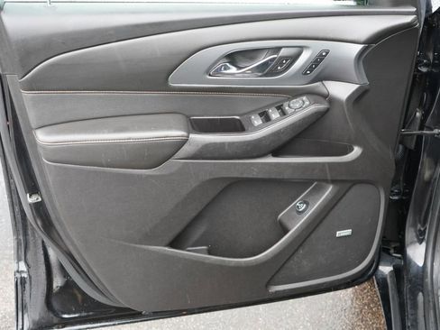 Used 2018 Chevrolet Traverse Premier w/ Redline Edition AWD/4WD image 9