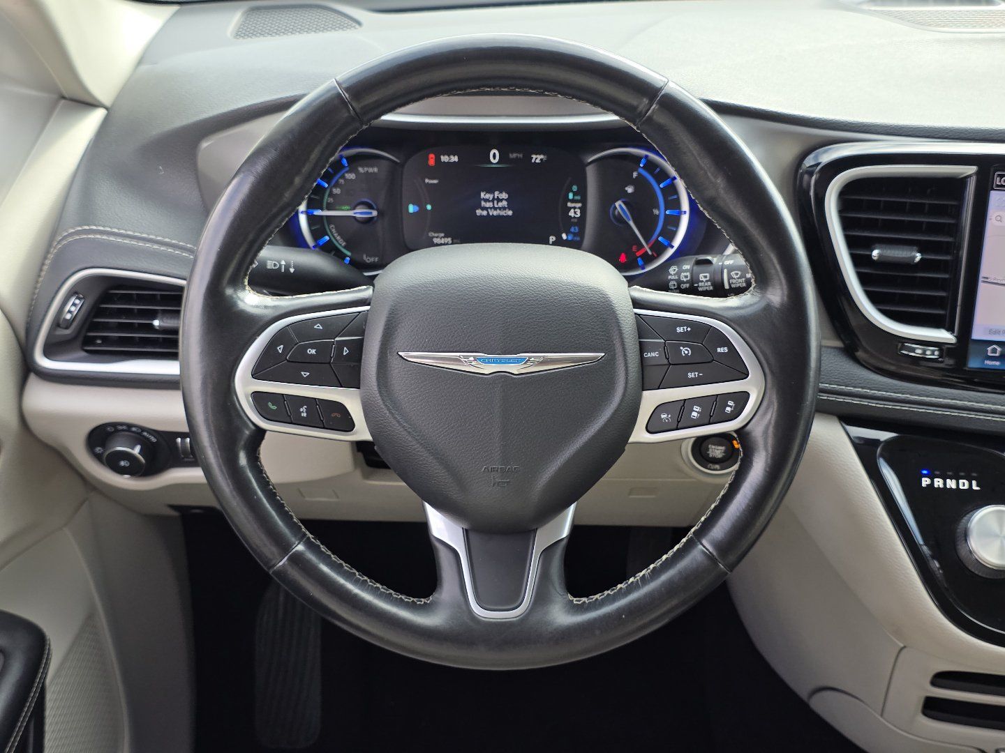 Used 2021 Chrysler Pacifica Touring-L FWD image 24