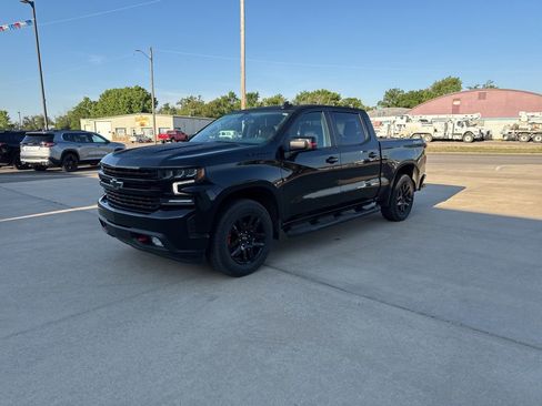 Used 2022 Chevrolet Silverado 1500 RST w/ Redline Edition AWD/4WD image 7