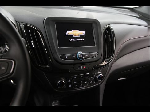 Certified 2023 Chevrolet Equinox RS FWD image 9