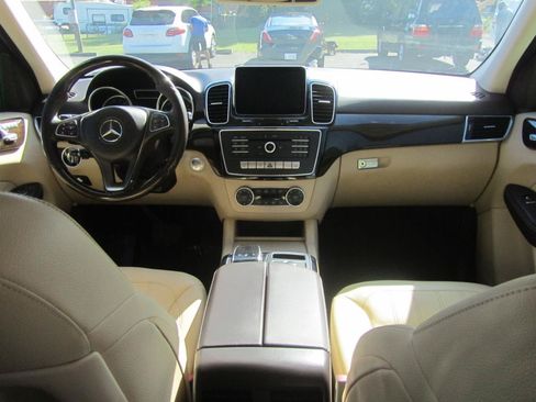 Used 2016 Mercedes-Benz GLE 350 w/ Premium Package image 13