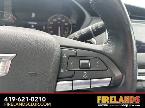 Used 2020 Cadillac XT4 Premium Luxury image 28