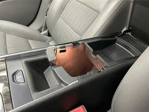 Used 2015 Chevrolet Impala LT image 25