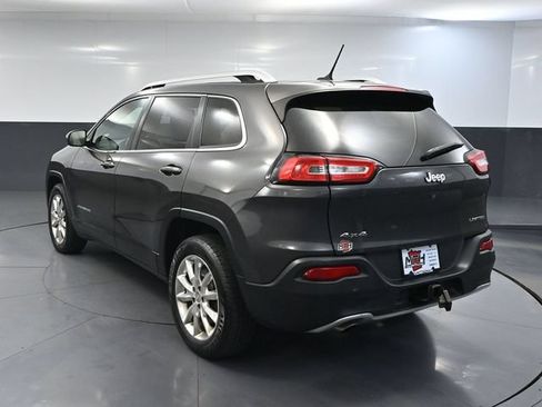 Used 2015 Jeep Cherokee Limited w/ Luxury Group AWD/4WD image 9