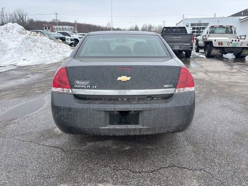 Used 2011 Chevrolet Impala LT image 3