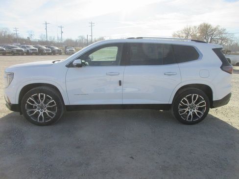 New 2026 GMC Acadia Denali Ultimate AWD/4WD image 9