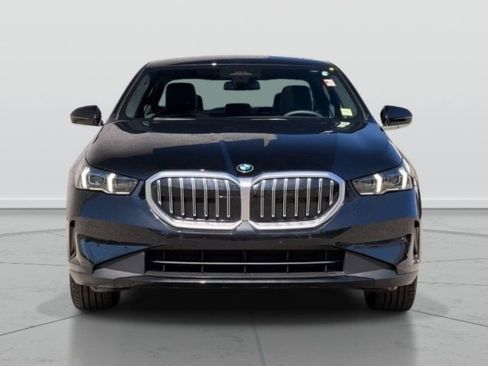 Used 2026 BMW 530i RWD image 2