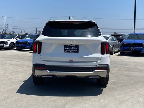 New 2026 Kia Sorento EX FWD image 5