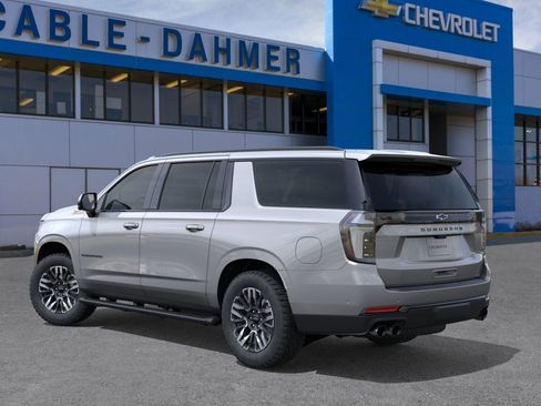 New 2026 Chevrolet Suburban Z71 w/ Comfort Package AWD/4WD image 3