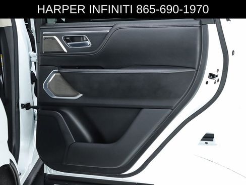 Used 2025 INFINITI QX80 Sensory AWD/4WD image 70