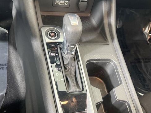 Used 2020 Nissan Sentra SV image 16