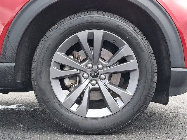 Used 2022 Ford Explorer XLT w/ Equipment Group 202A AWD/4WD image 8