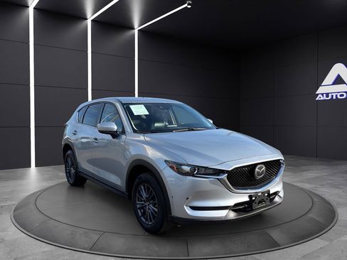 Used 2020 MAZDA CX-5 Touring FWD image 3
