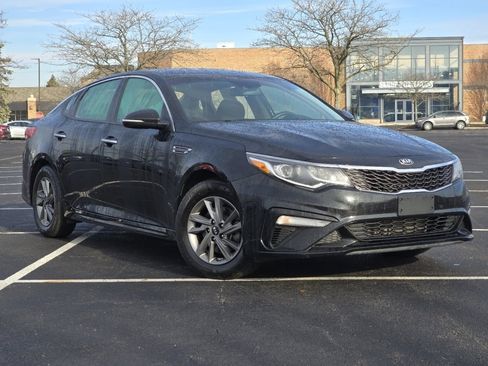 Used 2020 Kia Optima LX image 2