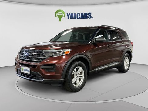 Used 2020 Ford Explorer XLT w/ Comfort Package AWD/4WD image 1