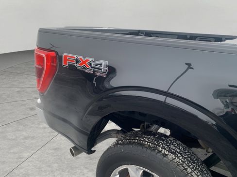 Used 2022 Ford F150 XLT w/ Equipment Group 302A High image 11