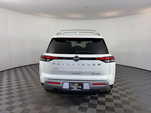 Certified 2023 Nissan Pathfinder SL w/ Lighting Package (N92) image 10