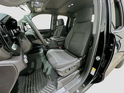 New 2026 GMC Sierra 1500 SLE image 22