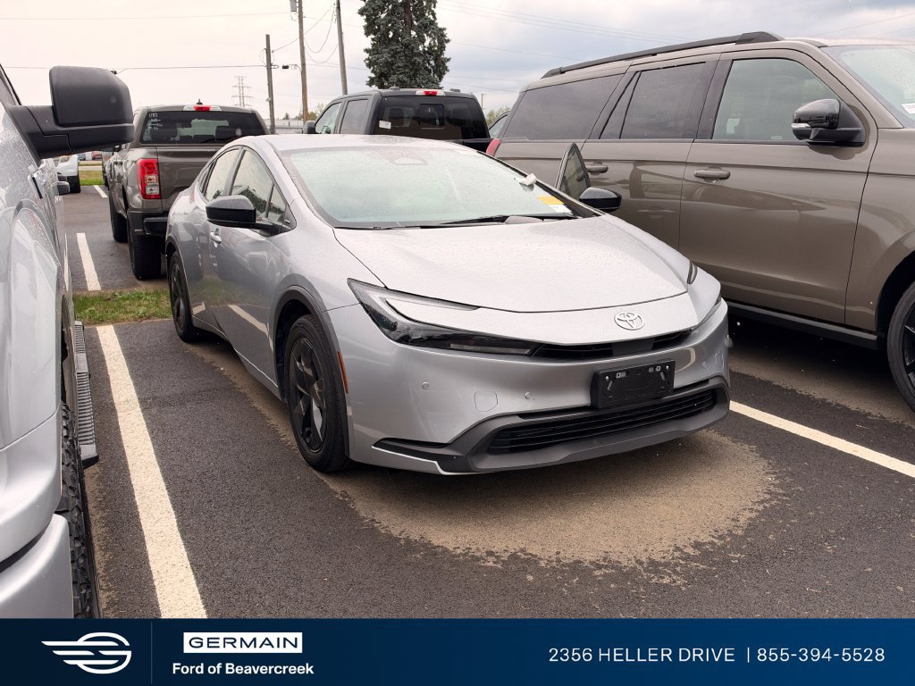 Used 2024 Toyota Prius LE FWD image 1