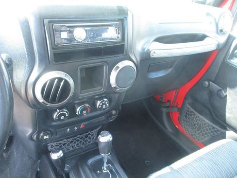 Used 2012 Jeep Wrangler Sport w/ Connectivity Group image 11