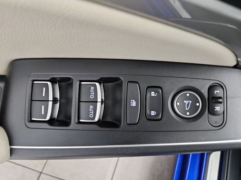 Used 2023 Acura Integra A-Spec image 9